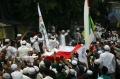 Massa Sambut Kepulangan Habib Rizieq di Petamburan