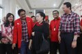 Megawati Mengantar Ahok-Djarot Daftar Pilkada DKI