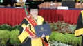 megawati-soekarnoputri-meraih-gelar-doktor-honoris-causa-unp_20170928_130921.jpg