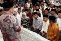 Melayat Tuty Alawiyah
