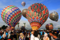 melihat-festival-balon-udara-di-langit-wonosobo_20240413_063718.jpg
