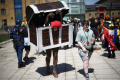 Melihat Kostum Unik di MCM Comic Con London