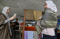 melihat-perajin-songket-yang-ditampilkan-di-paris-fashion-week_20221012_081858.jpg