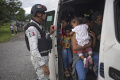 melihat-perjuangan-migran-amerika-latin-menembus-perbatasan-as_20220610_085741.jpg