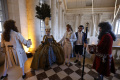 Melihat Pesta Kostum Fetes Galantes 