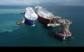 Melihat Proses Aktivitas Pemindahan LPG di FSRU Lepas Pantai