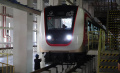 melihat-proses-perawatan-dan-pencucian-kereta-lrt-jakarta_20231017_213253.jpg