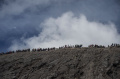 Melihat Ritual Adat Yadnya Kasada Suku Tengger di Bromo