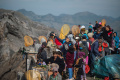 melihat-ritual-adat-yadnya-kasada-suku-tengger-di-bromo_20220618_072324.jpg