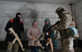 Melihat Warga Sipil Ukraina Berlatih Militer