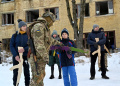 Melihat Warga Sipil Ukraina Berlatih Militer