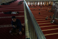 Mengisi Waktu Ramadan dengan Beritikaf di Masjid Istiqlal