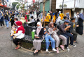 mengisi-liburan-di-jalan-pedestrian-dalem-kaum-kota-bandung_20220516_201237.jpg