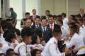 menhan-prabowo-lantik-mayjen-tni-jonni-mahroza-sebagai-rektor-un_20230805_124246.jpg