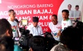 Menhub Budi Nongkrong Bareng Supir Bajaj dan Pedagang Ayam
