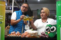 menteri-perdagangan-melakukan-live-shopping-produk-kebutuhan-har_20220725_173455.jpg