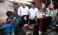  Menteri Perindustrian Tinjau Sentra Rajut Binong Jati