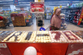 Meriahkan HUT ke-78 RI Hypermart Rangkai Mini Donat Sepanjang 1 Km