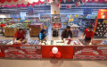 meriahkan-hut-ri-ke-78-hypermart-rangkai-mini-donat-sepanjang_20230817_184359.jpg