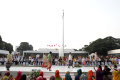 Momen Menteri Dan Istri Pejabat Negara Catwalk di Istana Berkebaya