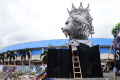 Monumen Tragedi Kanjuruhan Disamping Patung Kepala Singa