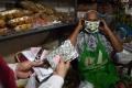 Murid Jahit Bagikan Masker Kain Hasil Jahitannya