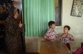 Murid SD Tangisi Risma Tak Rela Ditinggal ke Jakarta