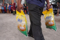 operasi-pasar-beras-medium-sphp_20240219_175459.jpg