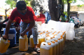 operasi-pasar-minyak-goreng-di-pasar-kepanjen_20240323_141451.jpg