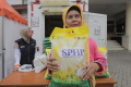 operasi-pasar-murah-di-kecamatan-jatinegara_20240226_185455.jpg
