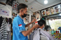 Pangkas Rambut Asgar di Tengah Himpitan Pandemi Covid-19