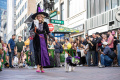 parade-kostum-anjing-halloween-yang-bikin-gemas_20231030_070954.jpg