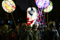 Parade Kostum pada Prosesi Morgenstreich di Basel