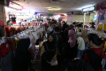 pasar-tanah-abang-dipadati-pengunjung_20220424_171647.jpg