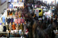Pasar Tanah Abang Dipadati Pengunjung