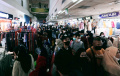 Pasar Tanah Abang Dipadati Pengunjung