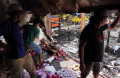 Pascakebakaran Jongko Buah di Pasar Induk Caringin Bandung Pascakebakaran Jongko Buah di Pasar Induk Caringin Bandung