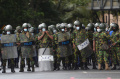 Pasukan Keamanan Gerebek Kamp Demonstran Sri Lanka