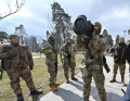 Pasukan Ukraina Kursus Kilat Gunakan Senjata Penghancur Tank