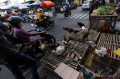 pedagang-ayam-kampung-musiman-jelang-idul-fitri_20220429_192233.jpg