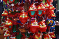 pedagang-miniatur-barongsai-kebanjiran-pembeli_20230205_223201.jpg
