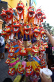 Pedagang Miniatur Barongsai Kebanjiran Pembeli