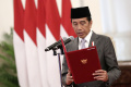 Pelantikan Kepala BNN Marthinus Hukom