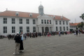 pelataran-museum-fatahillah-dipadati-pengunjung-isi-libur-natal_20231225_230937.jpg
