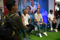 Pelatih Persebaya Paul C Munster Jumpa Penggemar di Mall