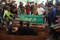 Pemakaman Aminah Cendrakasih