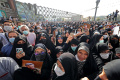 Pemakaman Kolonel Garda Revolusi Iran yang Dibunuh