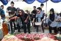 Pemakaman Nien Lesmana