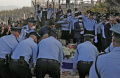 pemakaman-polisi-israel-korban-penembakan_20220401_075549.jpg
