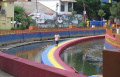 pemasangan-pelampung-warna-warni-di-sungai-sekanak-palembang_20231223_181725.jpg